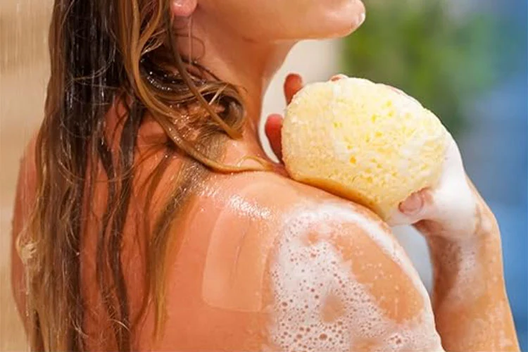 Inilabas ng Singapore Firm ang RNA-Powered Skin-Colored Scar Patch